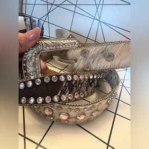 2 western cow girl leather belts. Blazin Roxx
Studded, Calf hair & rhinestones.